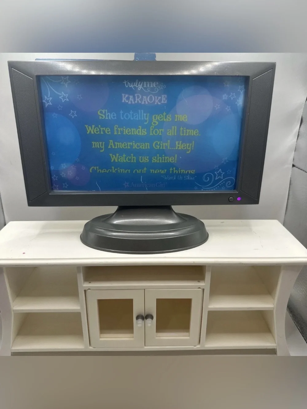 American Girl Truly Me Entertainment Set Console Television W Three Screen Scene